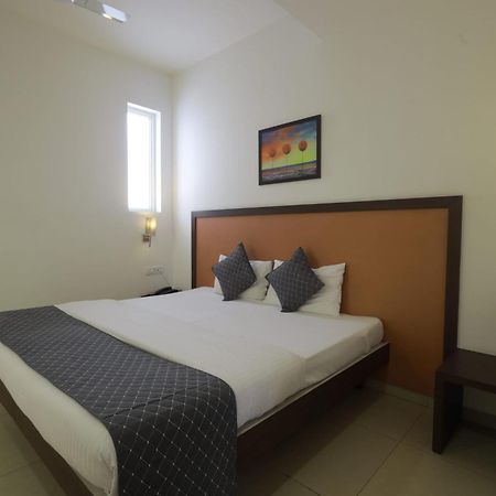 Ixora Suites Bengalúr Exteriér fotografie