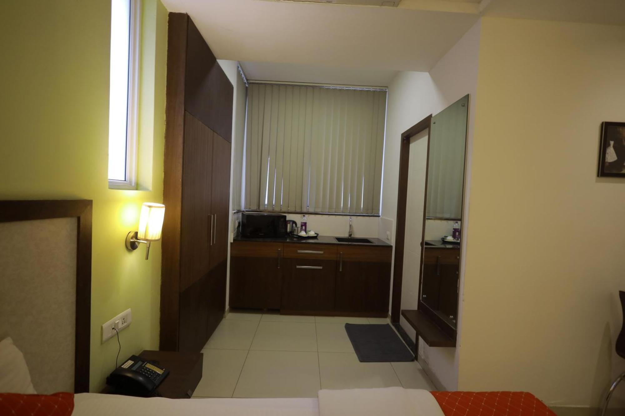 Ixora Suites Bengalúr Exteriér fotografie