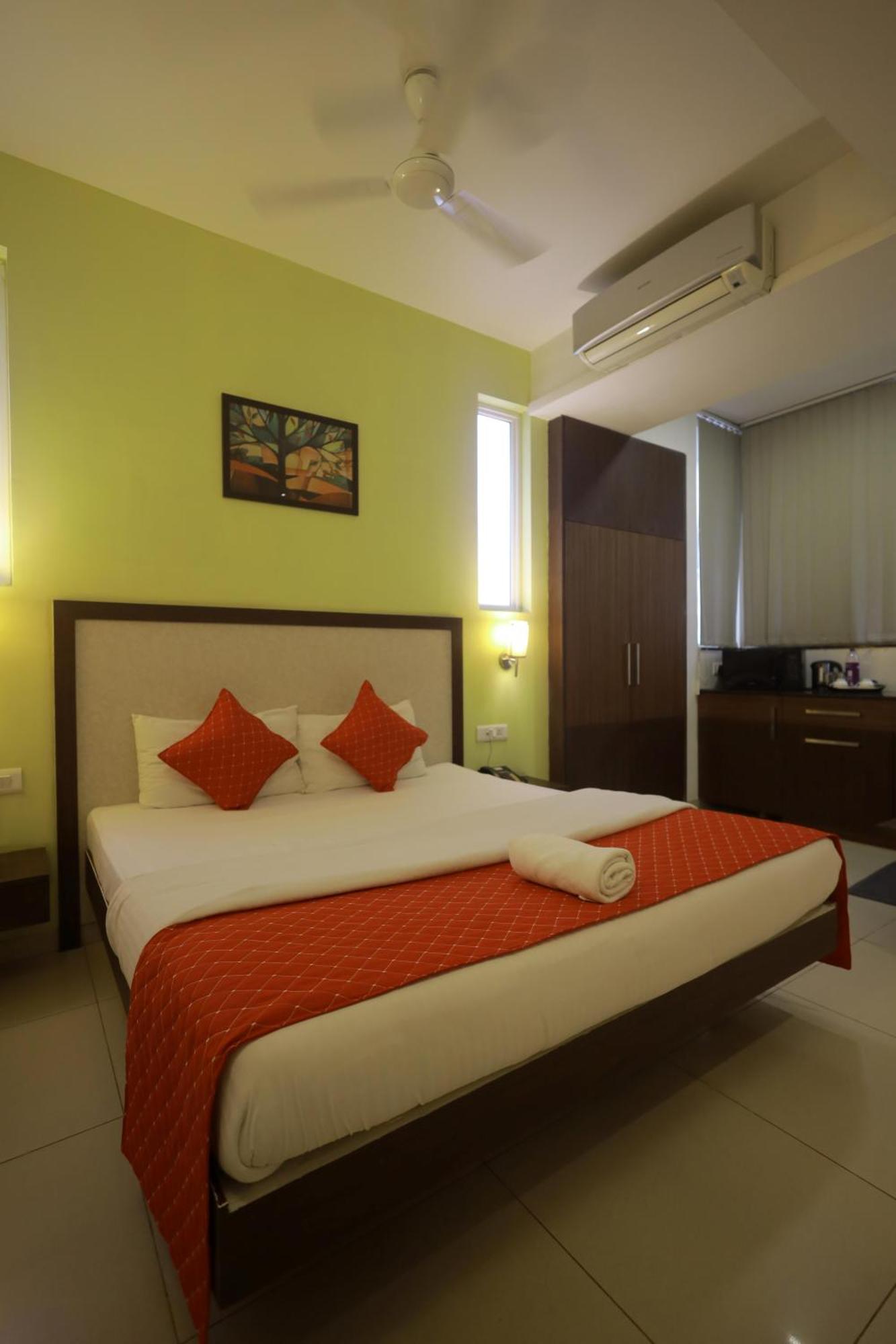 Ixora Suites Bengalúr Exteriér fotografie