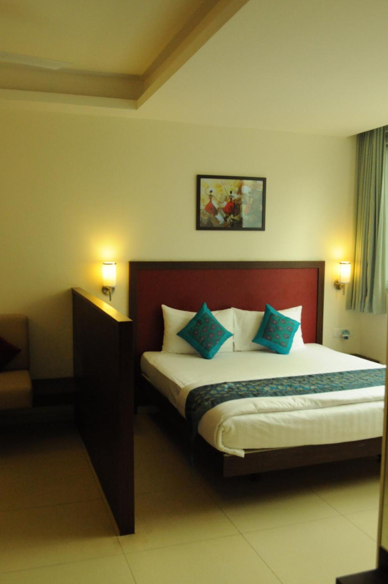 Ixora Suites Bengalúr Exteriér fotografie