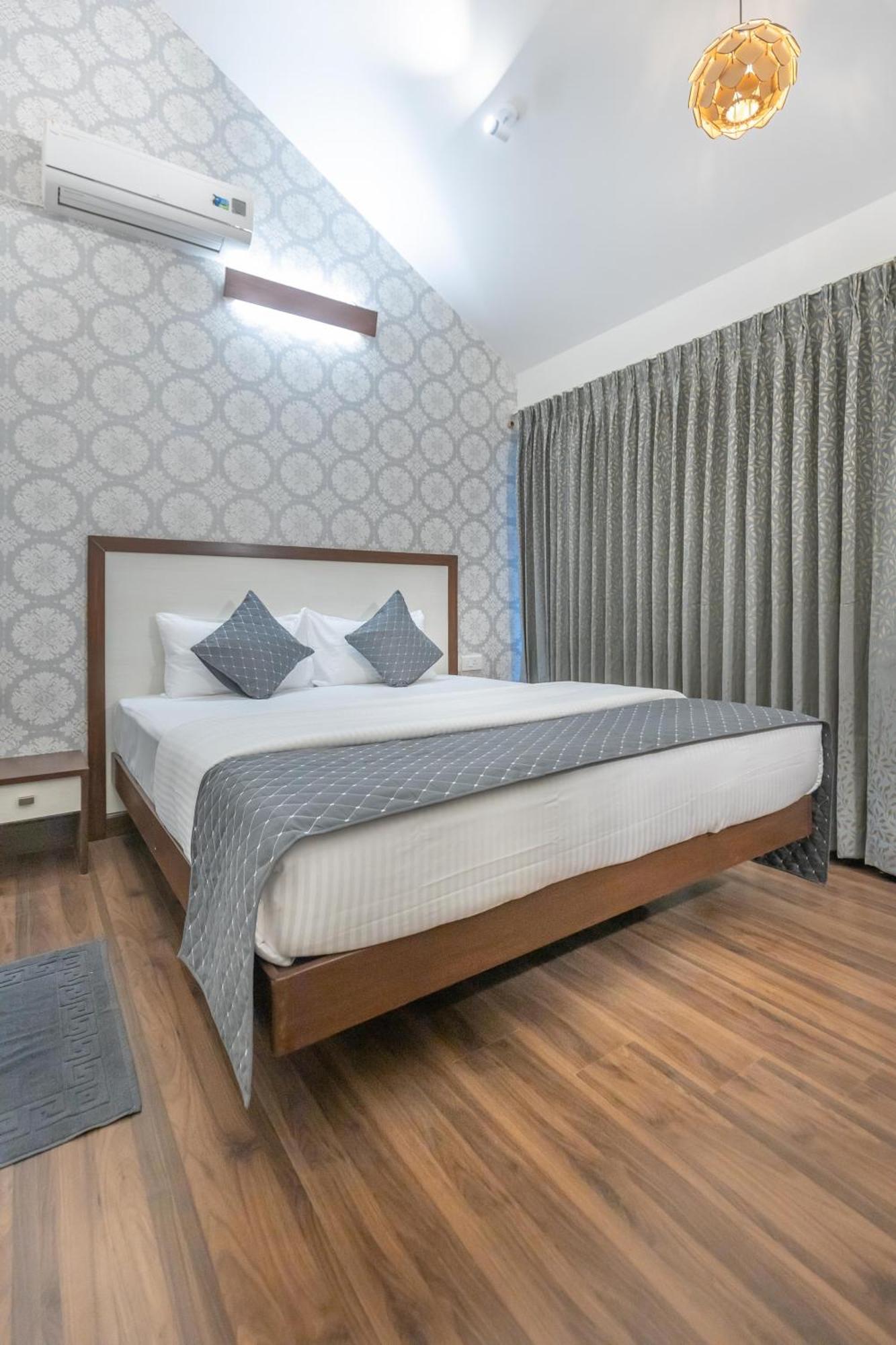 Ixora Suites Bengalúr Exteriér fotografie