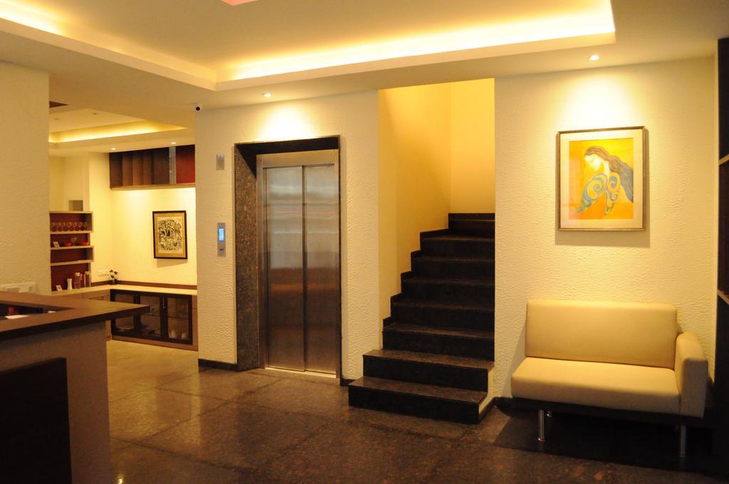 Ixora Suites Bengalúr Exteriér fotografie